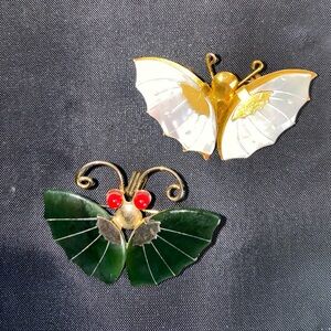 Vintage Goldtone White Shell Mother of Pearl & Green EmeraldBUTTERFLY Brooch Pin